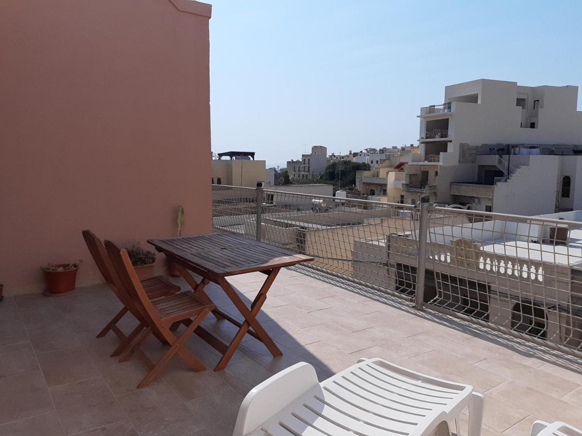 Tal-Marga B&B Qala Buitenkant foto