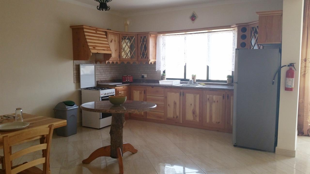 Tal-Marga B&B Qala Buitenkant foto